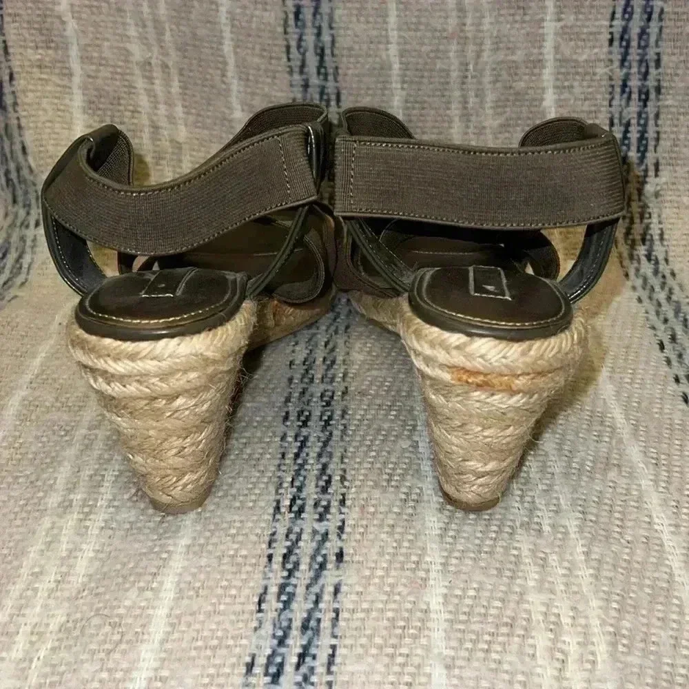 Bandolino Wedge Sandles